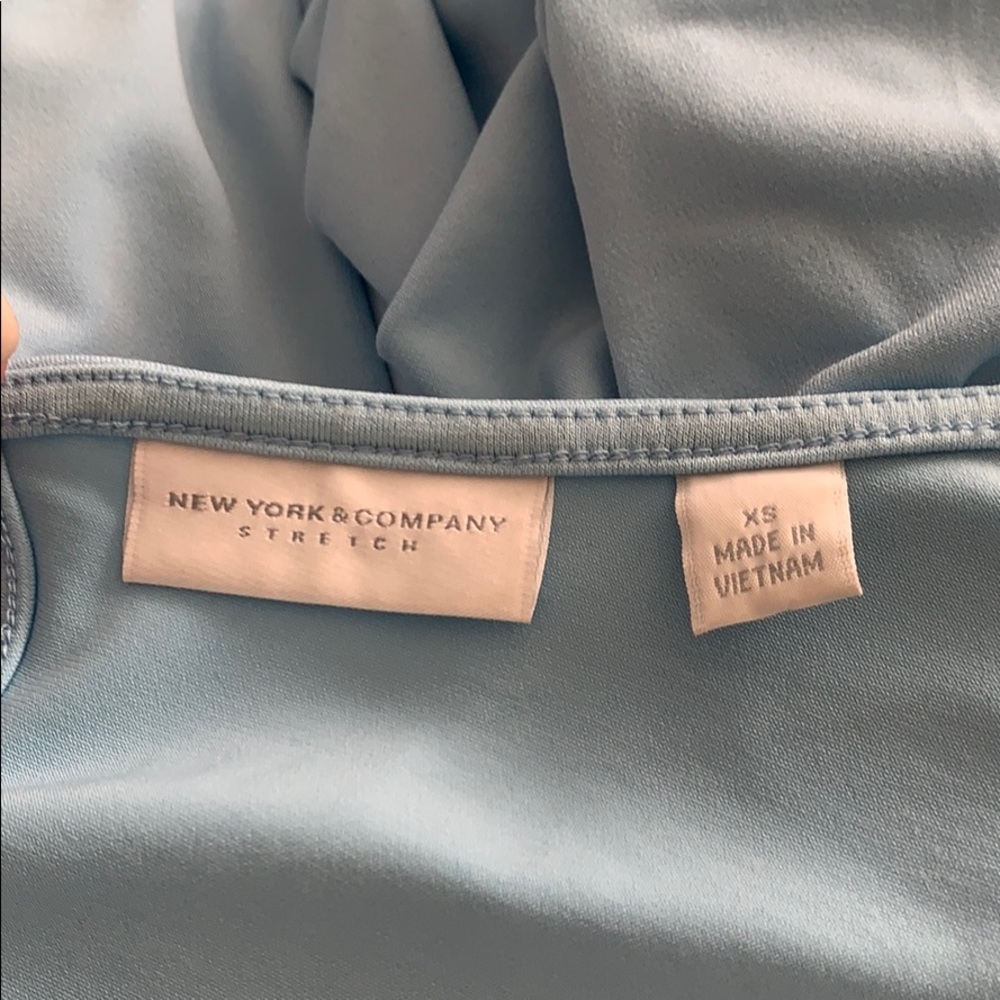 New York & Company Stretch 3/4” Sleeve Blouse - Picture 3 of 4